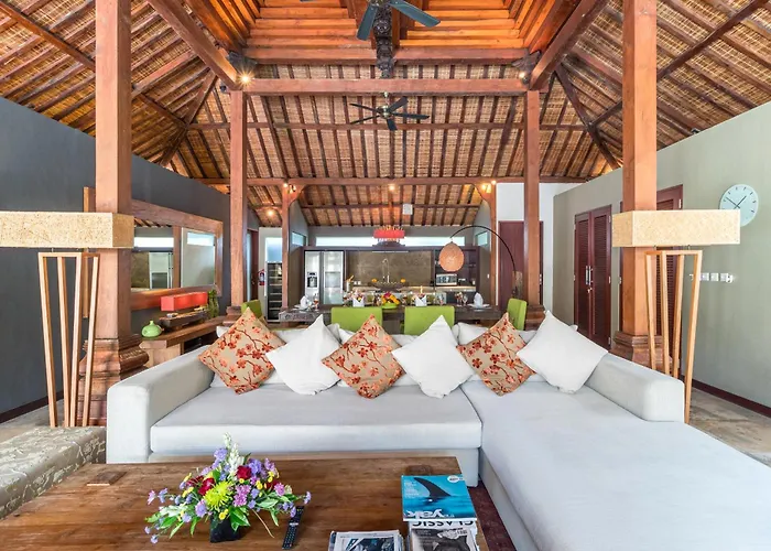 Joglo-style 3 Bedroom In Heart Of Villa