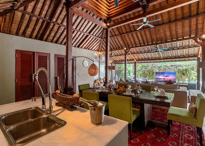 Joglo-style 3 Bedroom In Heart Of
