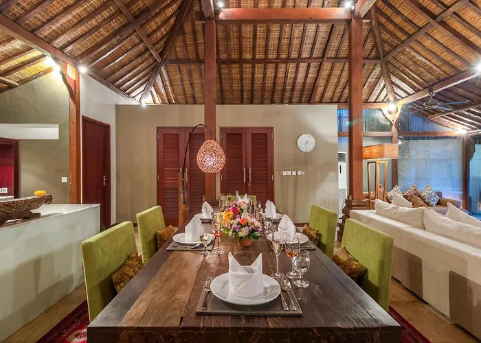 Joglo-style 3 Bedroom In Heart Of *