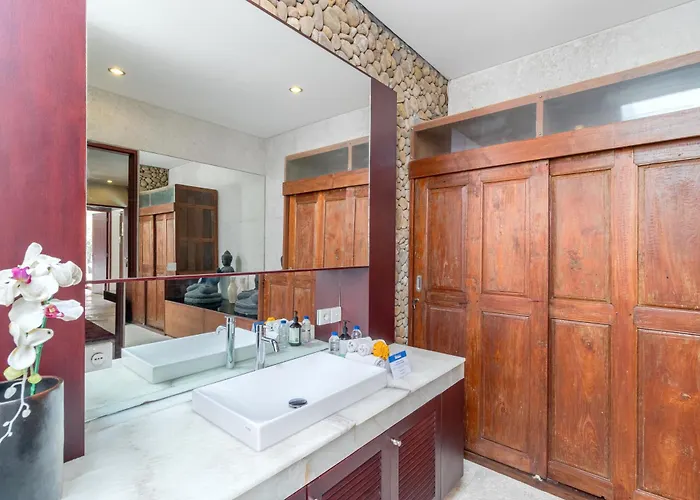 فيلة Joglo-style 3 Bedroom In Heart Of