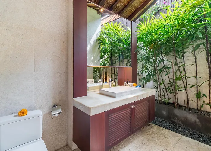 Joglo-style 3 Bedroom In Heart Of * سمينياك