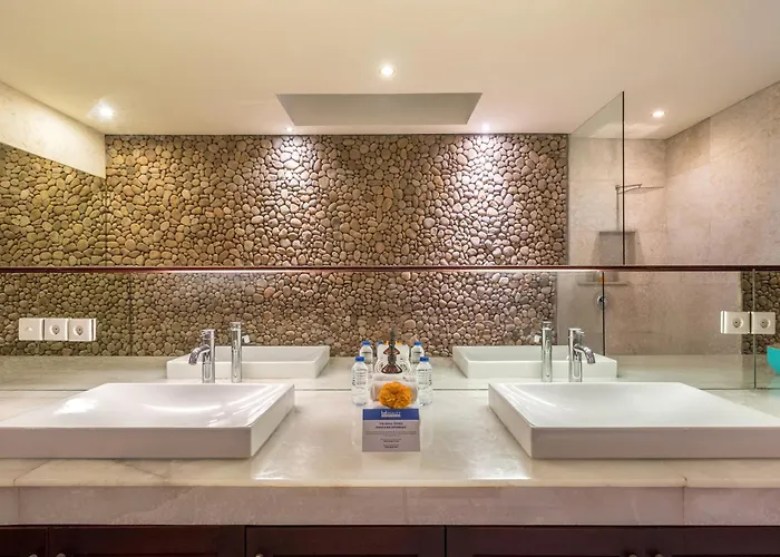 Joglo-style 3 Bedroom In Heart Of Villa